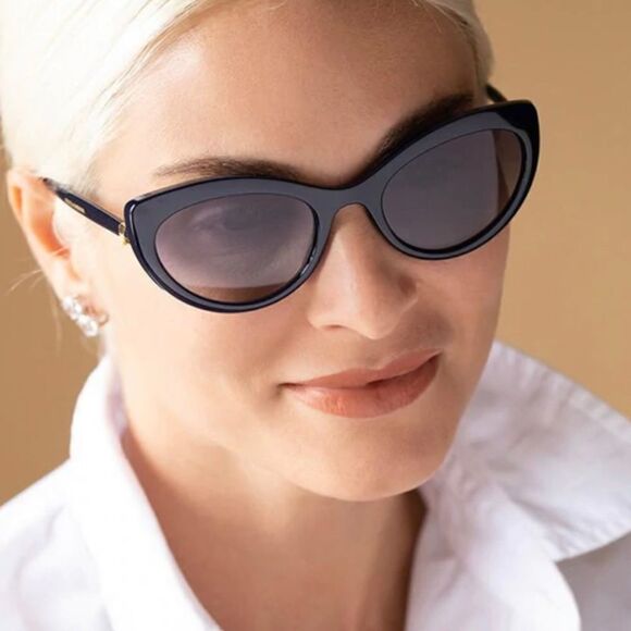 Dolce
& Gabbana Black Cat Eye Sunglasses 53mm - Picture 2 of 10